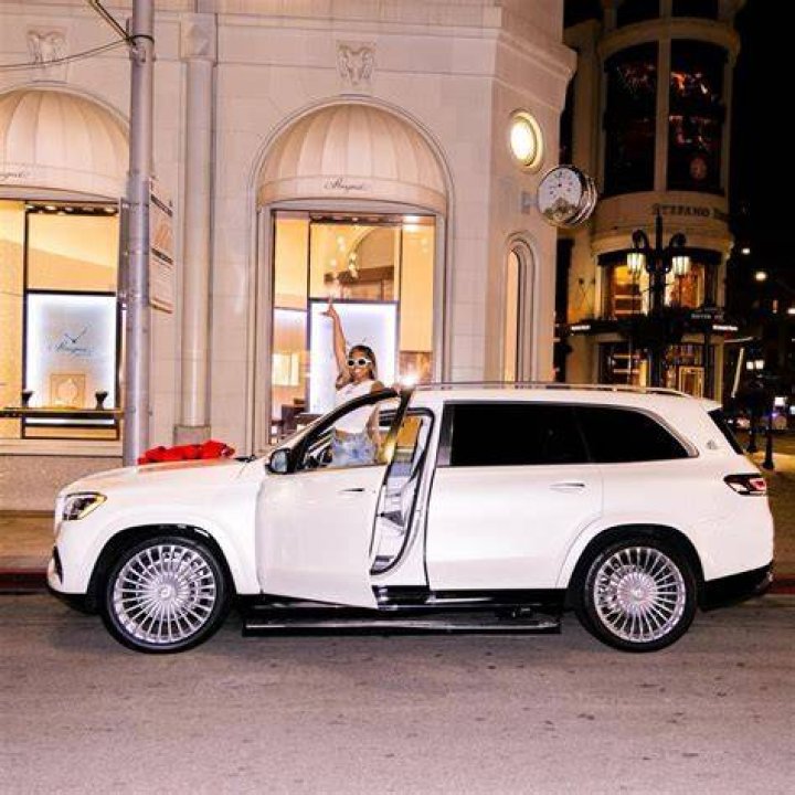 
Diddy Gifted Yung Miami A Pearly White Maybach GLS Truck 