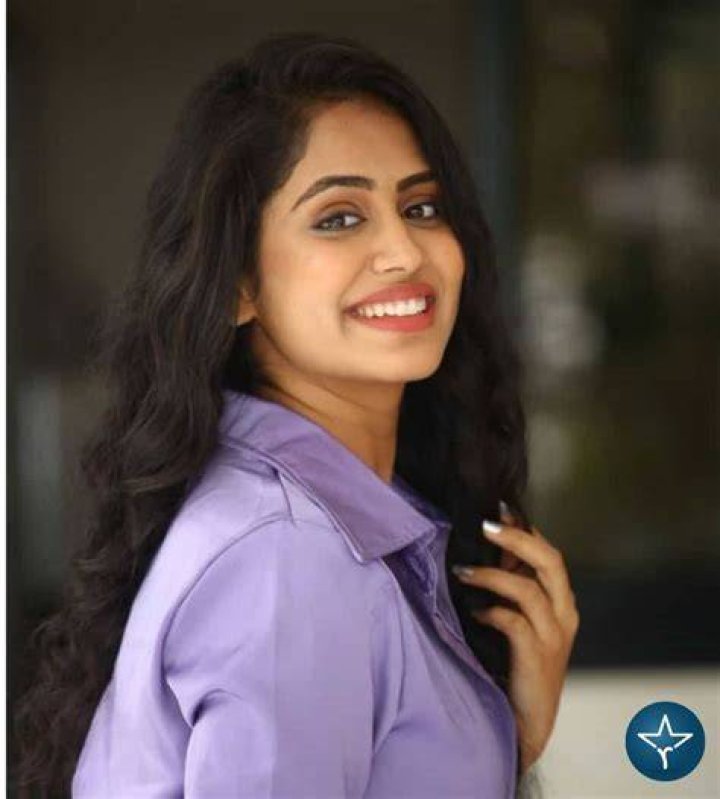 
Dipali Sayyad Height, Weight, Net Worth, Age, Birthday, Wikipedia, Who, Nationality, Biography 