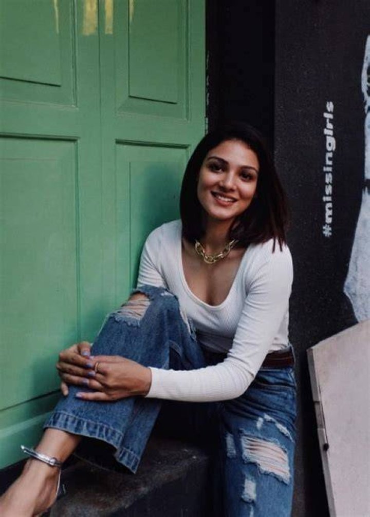 
Divanshi Rana Height, Weight, Net Worth, Age, Birthday, Wikipedia, Who, Nationality, Biography 