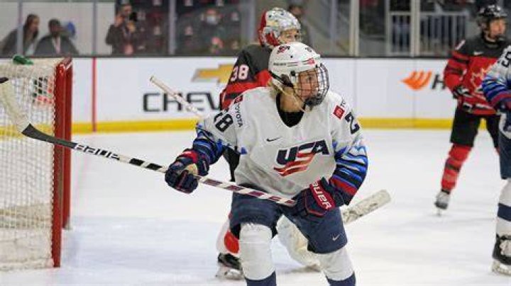 
Does Amanda Kessel Have A Husband Or Boyfriend? Details About The Ice Hockey Athlete Explored 