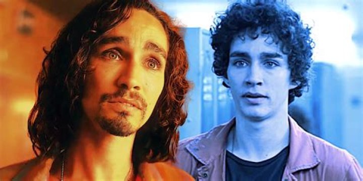 
Does Robert Sheehan Fake An American Accent? The Umbrella Academy Actor’s Acting Skills Explained 