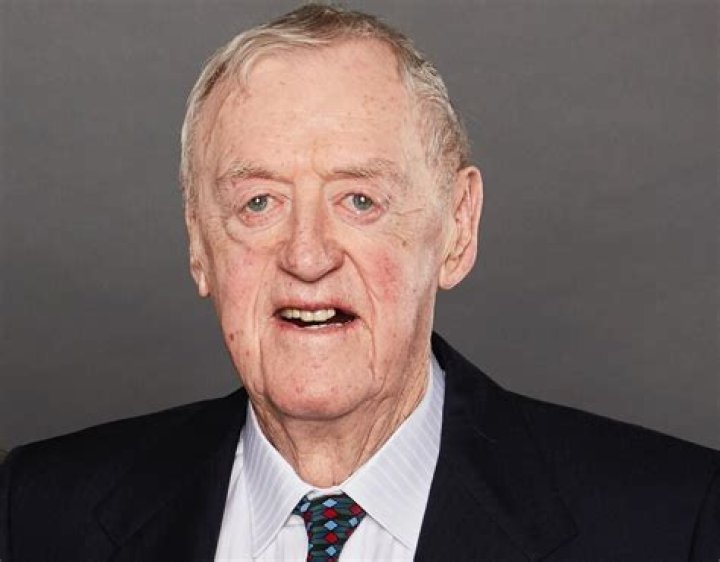 
Donald Sobey Height, Weight, Net Worth, Age, Birthday, Wikipedia, Who, Nationality, Biography 