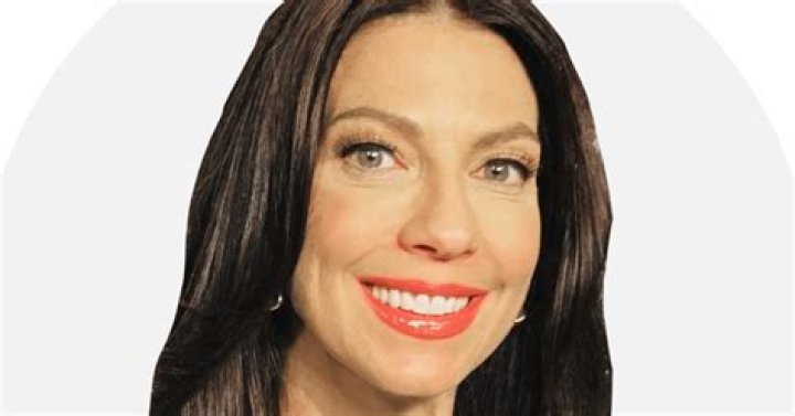 Dr. Natalie Azar Height, Weight, Net Worth, Age, Birthday, Wikipedia, Who, Instagram, Biography