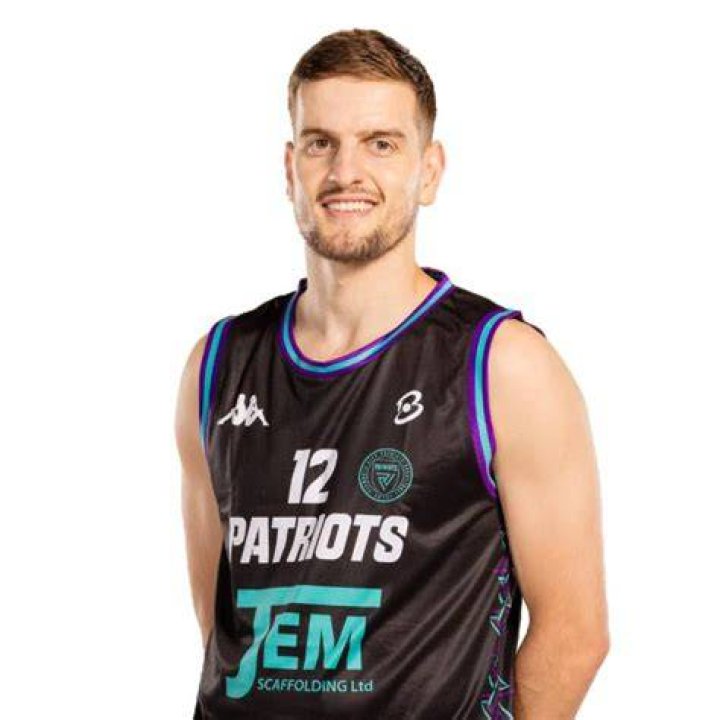 
Elvisi Dusha Height, Weight, Net Worth, Age, Birthday, Wikipedia, Who, Nationality, Biography 