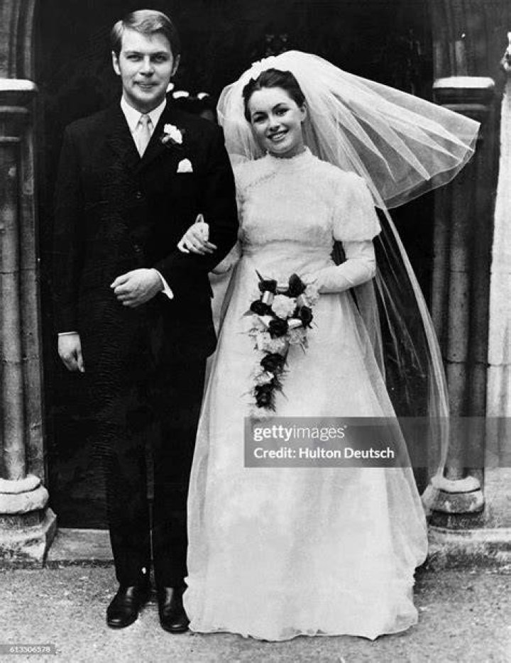 
Emer Heatley Biography Including Her Role As 29-Year Old Sheila Buckley In Stonehouse 