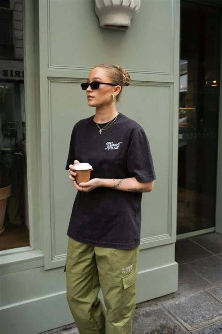 
Emilie Briting Height, Weight, Net Worth, Age, Birthday, Wikipedia, Who, Nationality, Biography 