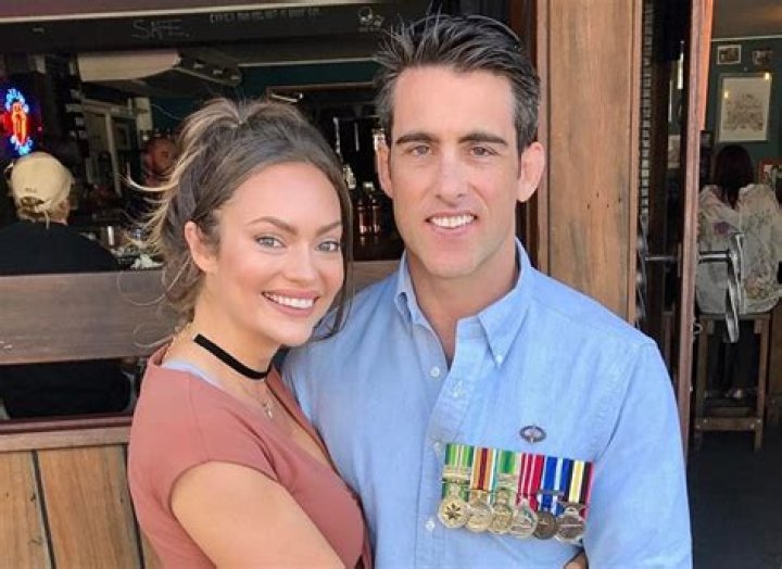 
Emily Skye Husband To Be Declan Redmond Is An Entrepreneur 