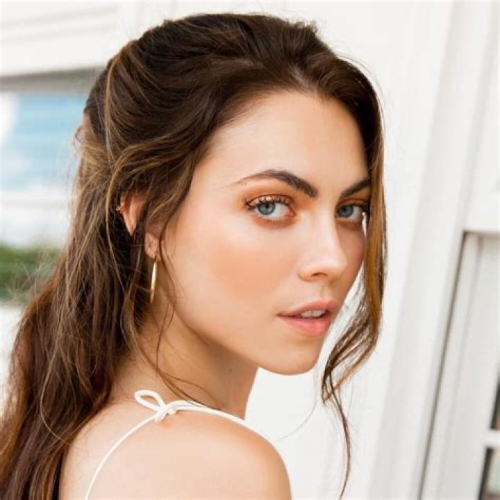 Emily Weisband Height, Weight, Net Worth, Age, Birthday, Wikipedia, Who, Instagram, Biography