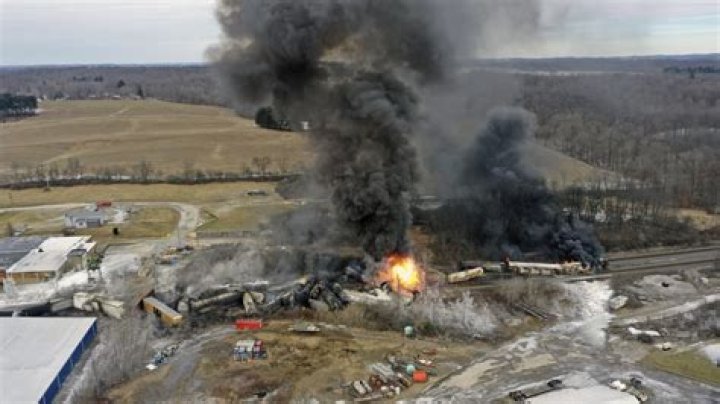 
EPA orders Norfolk Southern to clean East Palestine train derailment site 