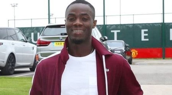 
Eric Bailly Height, Weight, Net Worth, Age, Birthday, Wikipedia, Who, Nationality, Biography 