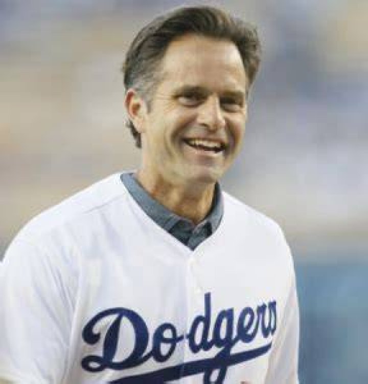 Eric Karros Height, Weight, Net Worth, Age, Birthday, Wikipedia, Who, Nationality, Biography