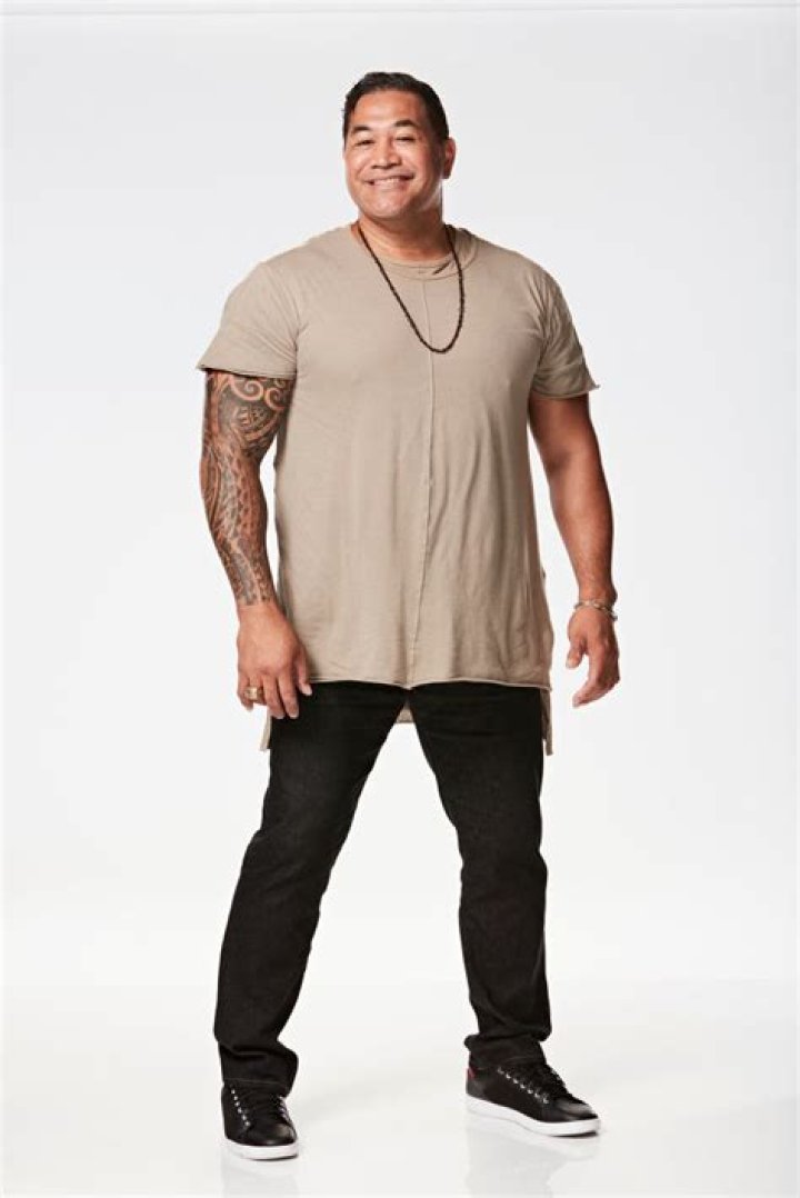 
Esera Tuaolo Height, Weight, Net Worth, Age, Birthday, Wikipedia, Who, Nationality, Biography 