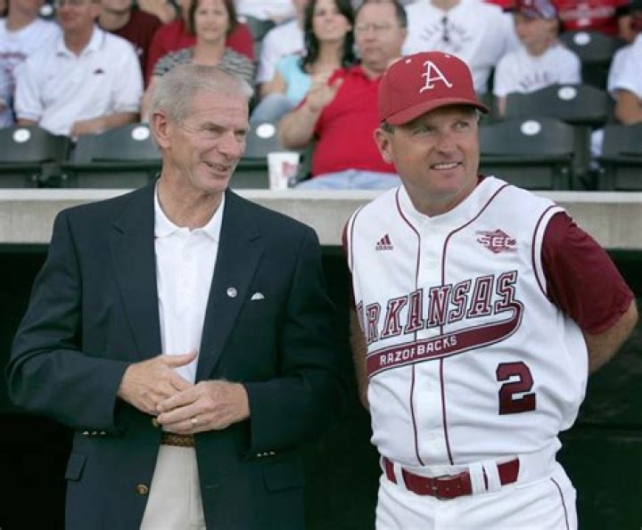 
Fans Wonder About American Baseball Player Dave Van Horn Health Condition; What Happened To Him 