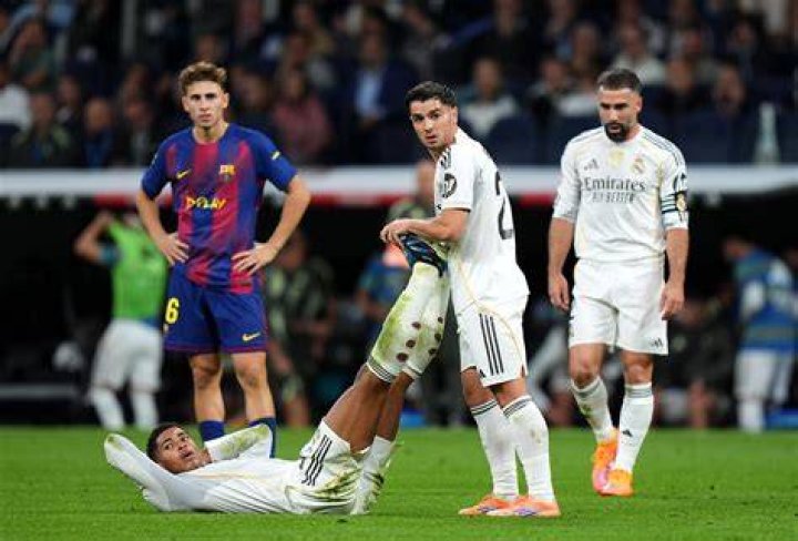 
Florentino Perez laughs off Cristiano Ronaldo return to Real Madrid talk 