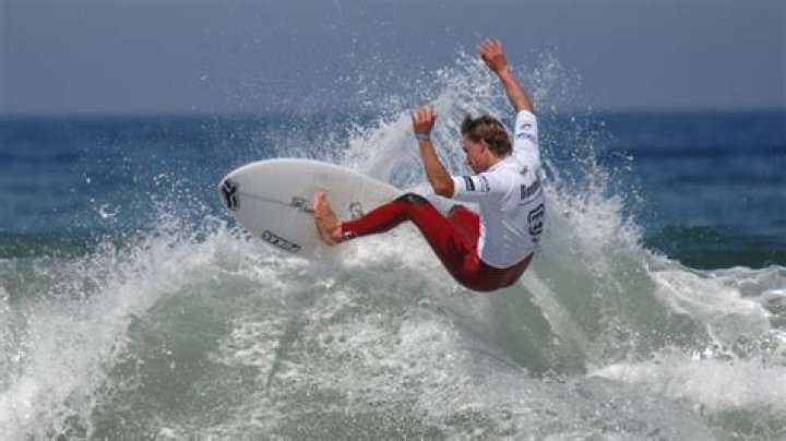 
Former Surfer Chris Davidson Passed Away At 45 After Getting Punched Outside Bar 