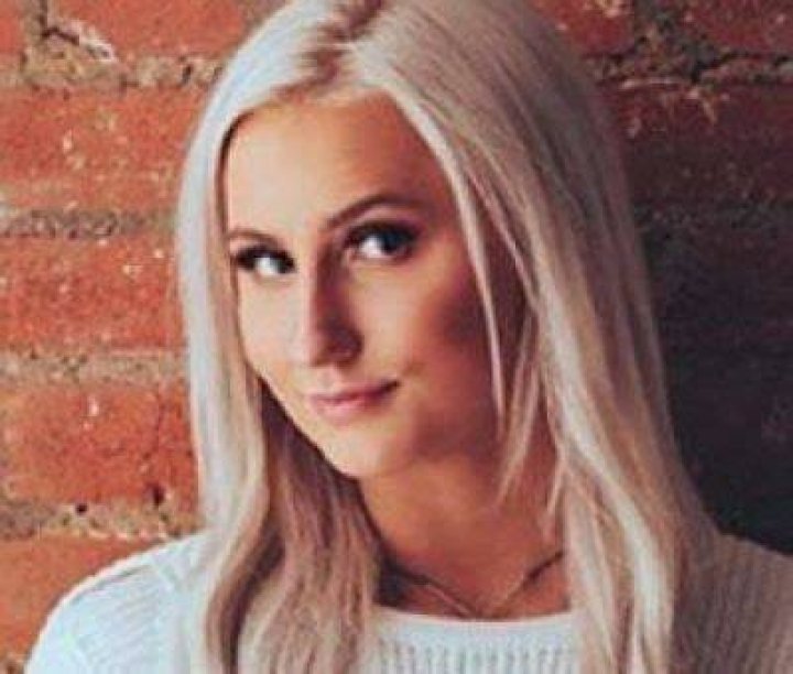 FoxKirsten Height, Weight, Net Worth, Age, Wiki, Who, Instagram, Biography