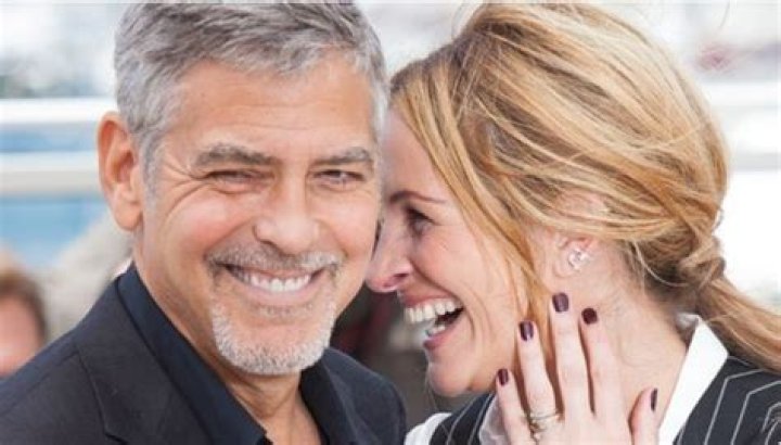 
George Clooney And Julia Roberts’ Kissing Scene Required Shocking Number Of Takes 