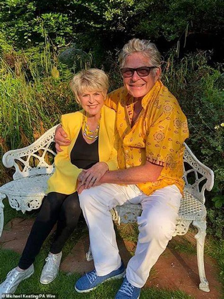 
Gloria Hunniford Height, Weight, Net Worth, Age, Birthday, Wikipedia, Who, Nationality, Biography 