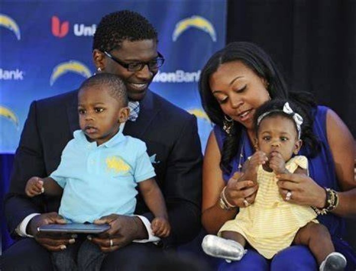 Hall Of Famer Ladainian Tomlinson Has Two Kids Daylen And Dayah Lynn Tomlinson