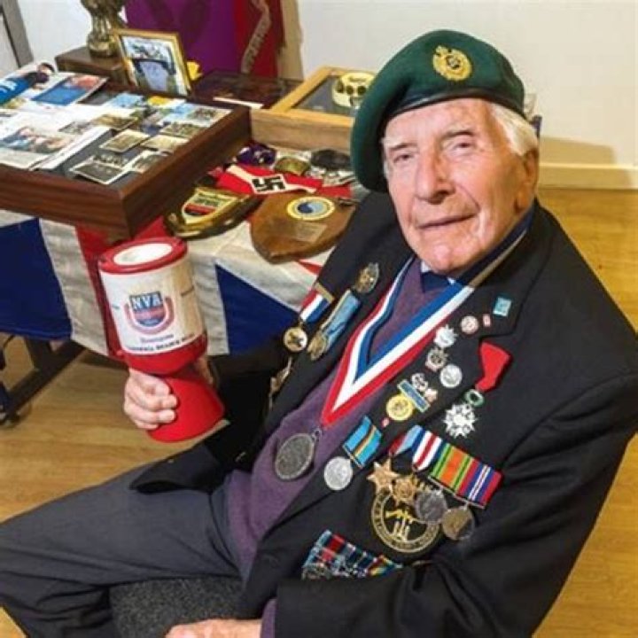 
Harry Billinge Age, Birthday, Wikipedia, Who, Nationality, Biography 