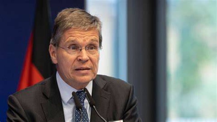 
Heinz Hermann Thiele Height, Weight, Net Worth, Age, Birthday, Wikipedia, Who, Instagram, Biography 