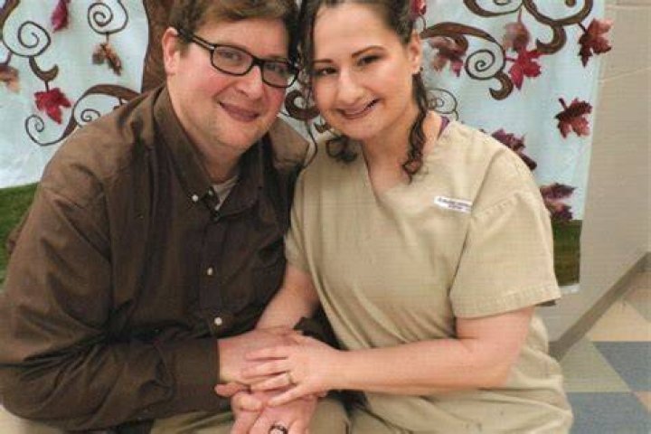 Here’s The Untold Truth We Know About Alexandra Rose’s Husband