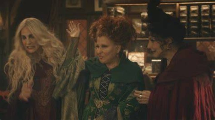 
‘Hocus Pocus 2’: Watch the Sanderson Sisters Make an Epic Return 
