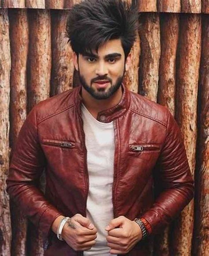 
Inder Chahal Height, Weight, Net Worth, Age, Birthday, Wikipedia, Who, Nationality, Biography 
