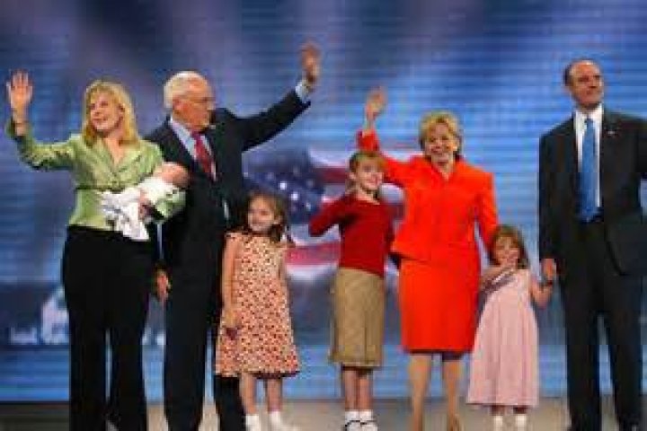 
Inside Lynne Cheney Married Life & Net Worth In 2022 