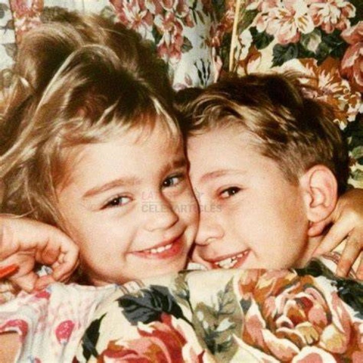 
Inside Taylor Misiak Relationship with Her Partner, Is she married? and Her Net worth 