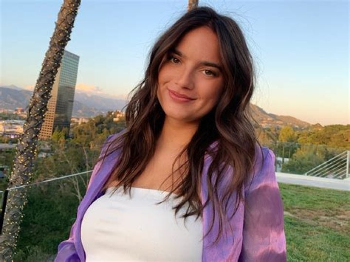 
Instagram Star Natalie Mariduena’s Wiki: Age, Height, Boyfriend 