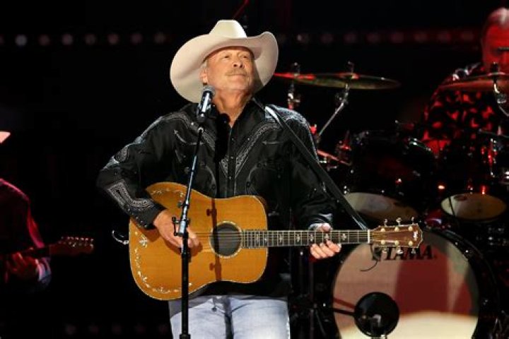 Is Alan Jackson Bald? Music Fans React On Twitter