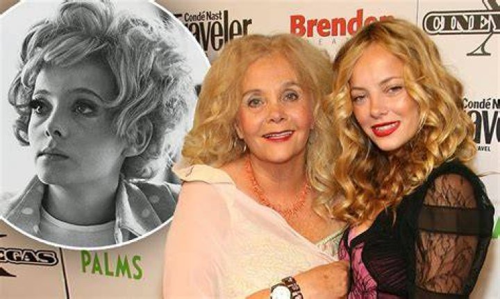 Is Bijou Phillips Related To Busy Phillips | Family Link Tree Explained