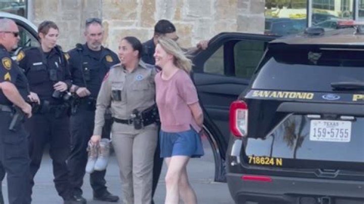 
Is Emoni Bates Arrested? What Happened To Emoni Bates? Emoni Bates Charges 