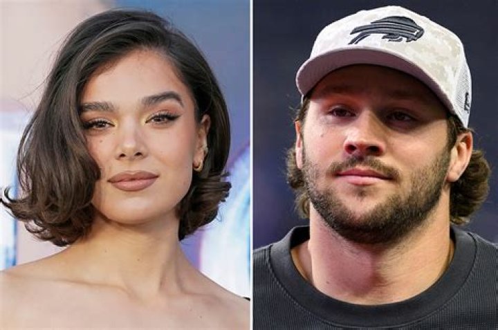 
Is Hailee Steinfeld Gay? What Is Hailee Steinfeld Sexuality? Who Is Hailee Steinfeld Dating? 