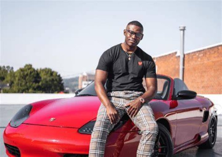 Is Jaylan Mobley Gay? Truth About His Sexuality