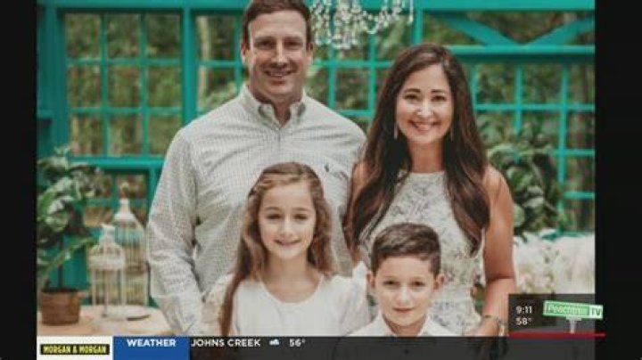 Is Jennifer Valdez Married? Her Bio, Age, Husband, Kids and Net worth