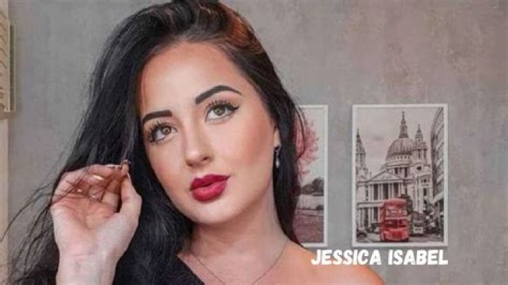 
Is Jessica Isabel Rowling Arantes Married? Her Bio, Age, Job, Net worth and Wikipedia 
