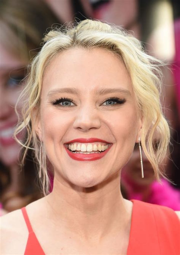 Is Kate Mckinnon Lesbian? Age, Height, Net Worth