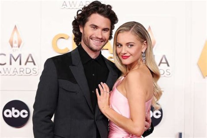
Is Kelsea Ballerini Dating Kenny Chesney? Rumors Around The Two 