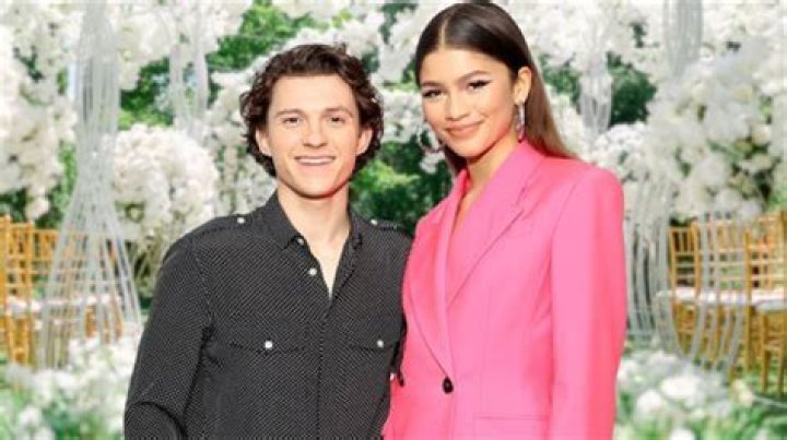 Is Laura Checkley Married To Tom Davis? Has The Reel Life Merged Into Her Real Life?