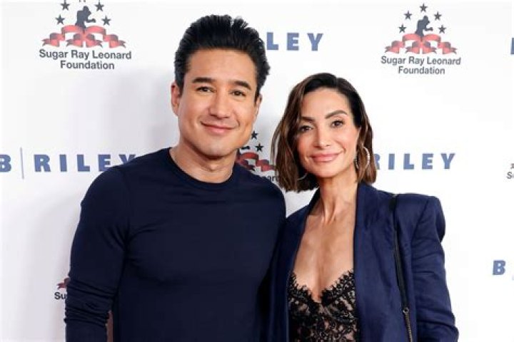 Is Mario Lopez Married? Know Mario Lopezs Wife, Age, Net Worth, Height, and More