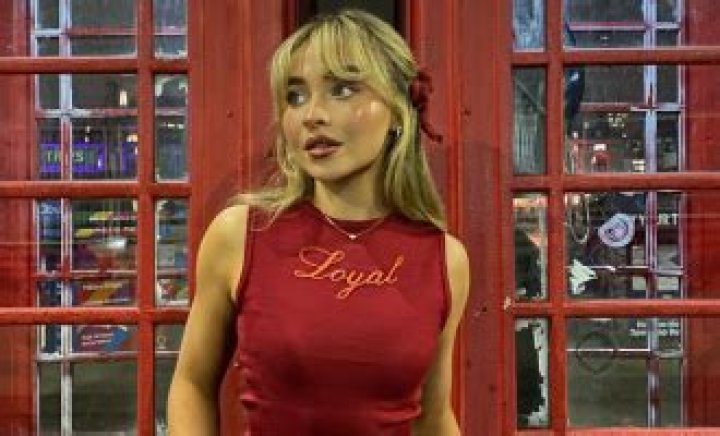 
Is Sabrina Carpenter Trans | Sexuality Partner And Gender 