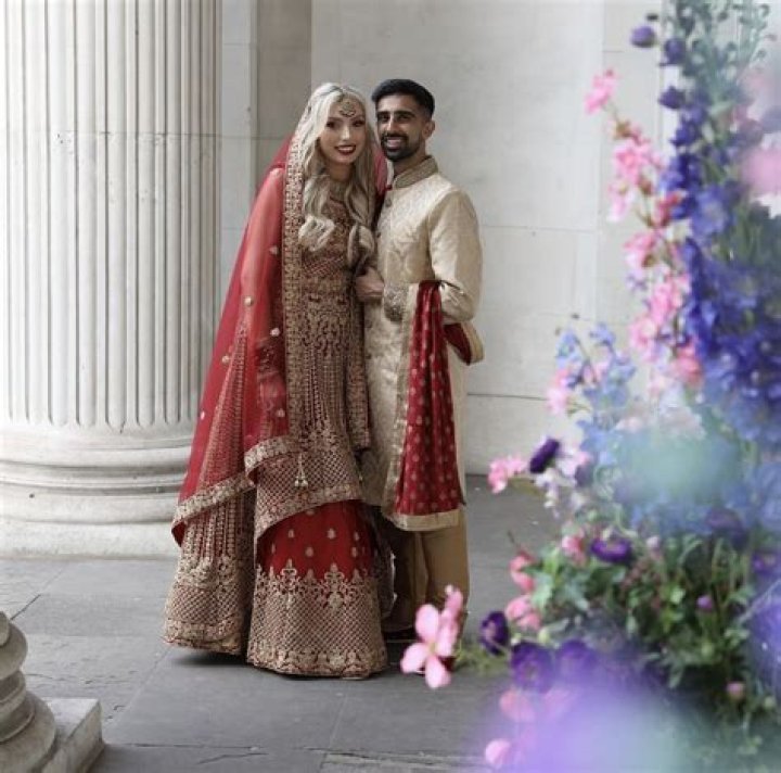 
Is Vik Tchalikian Married to Wife? Or Dating a Girlfriend? Kids. 