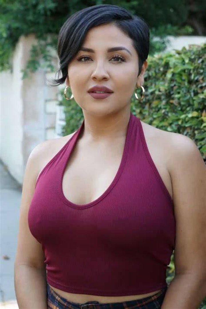 Isabella Gonzalez Height, Net Worth, Age, Who, Facts, Biography, Wiki