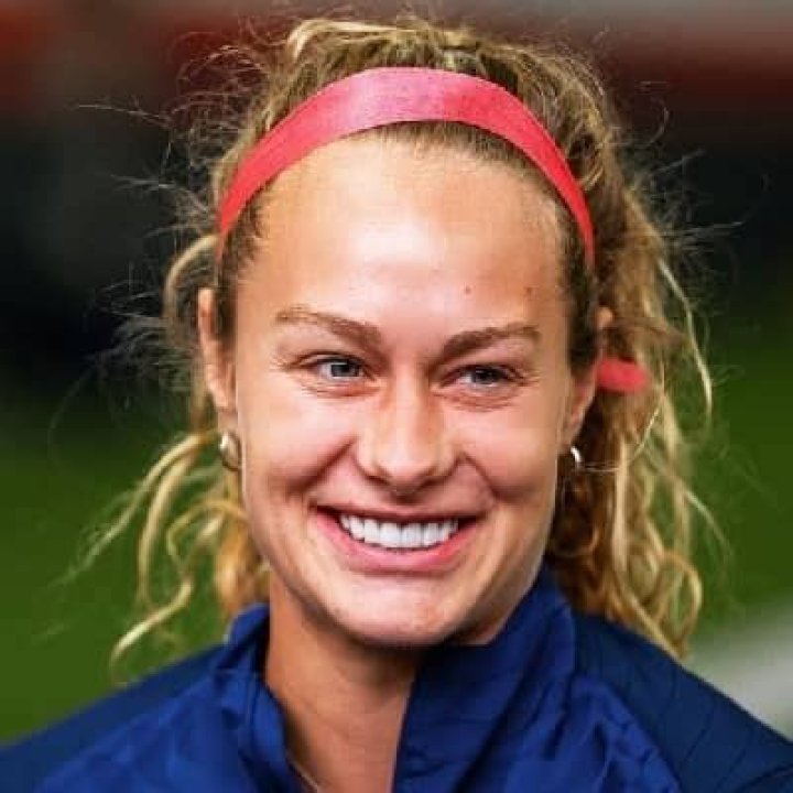 
Jaelin Howell Height, Weight, Net Worth, Age, Birthday, Wikipedia, Who, Nationality, Biography 