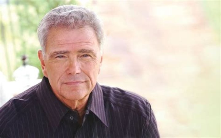 
James Robison Height, Weight, Net Worth, Age, Birthday, Wikipedia, Who, Nationality, Biography 