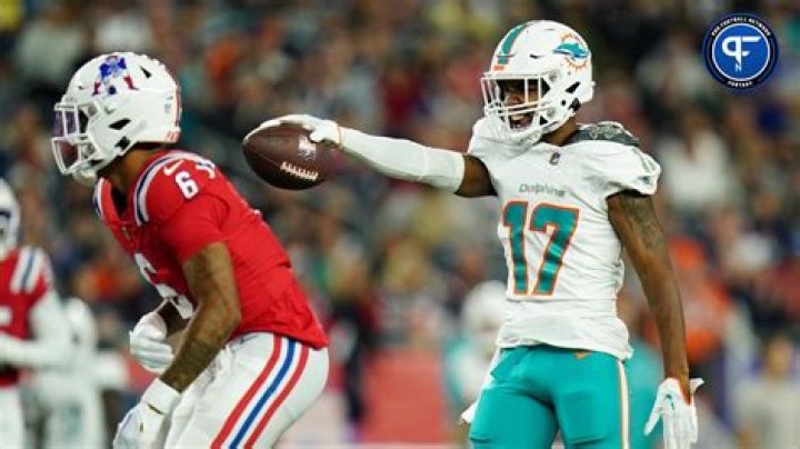 
Jaylen Waddle injury update: Miami Dolphins WR injured vs New England Patriots 