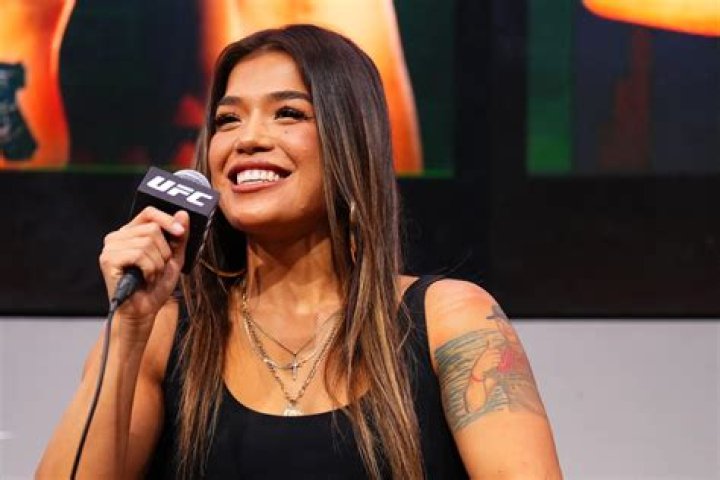 Jhay Cortez Height, Weight, Net Worth, Age, Birthday, Wikipedia, Who, Nationality, Biography