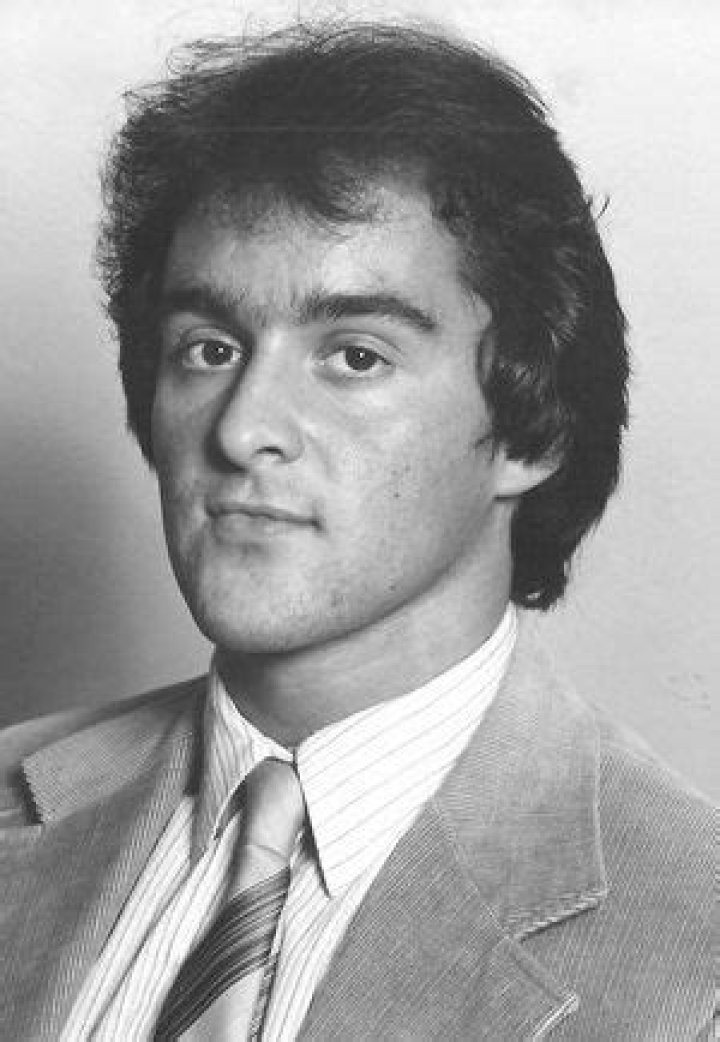 
Joe Cusumano Height, Weight, Net Worth, Age, Birthday, Wikipedia, Who, Nationality, Biography 